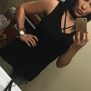 Black tank with choker